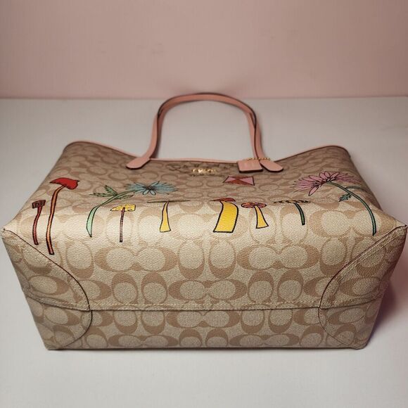NWT Coach CU392 Coach X Observed By Us City Tote Bag In Signature Canvas - Picture 5 of 7